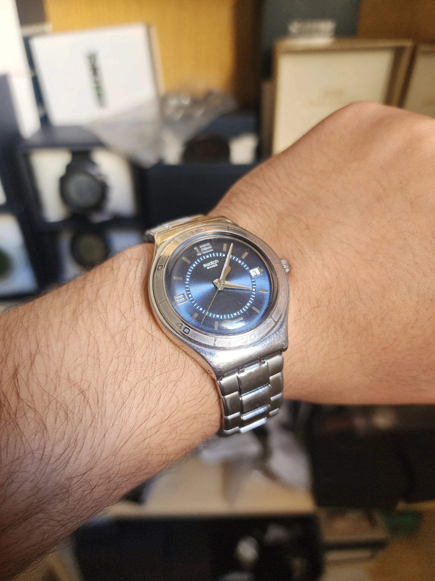 Swatch blue eye men