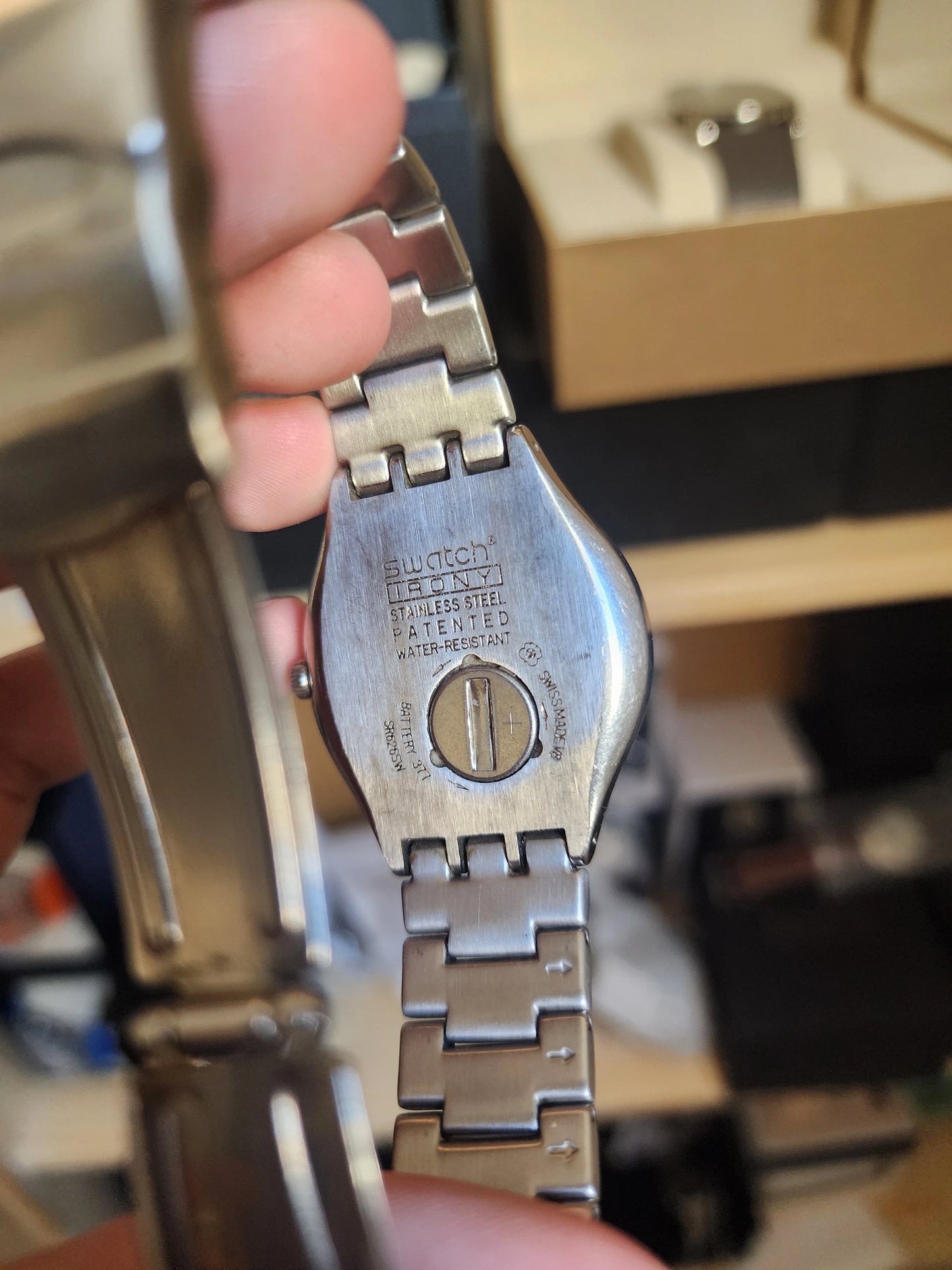 Swatch blue eye men