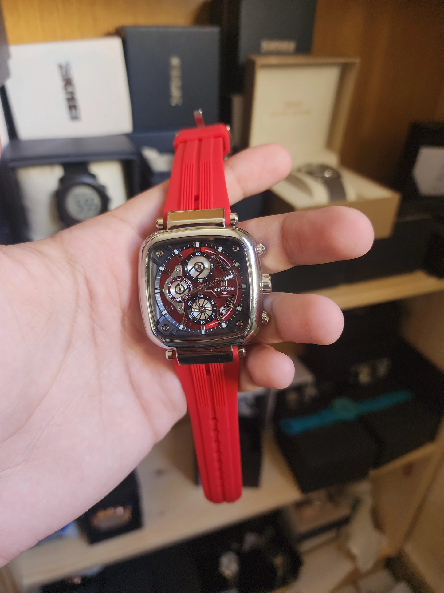Reward red silicone bracelet