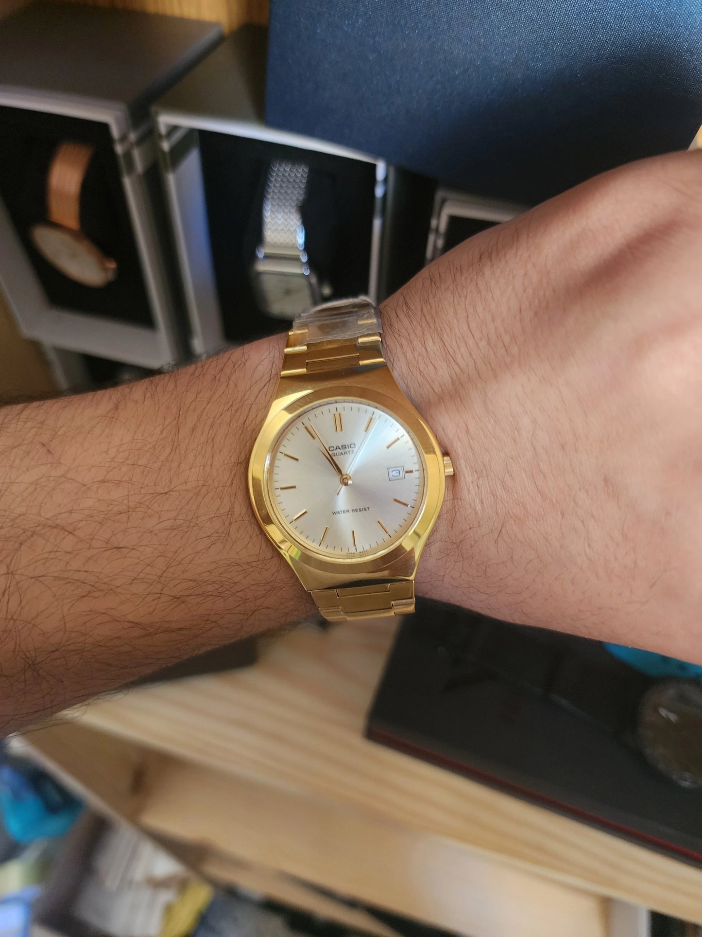 Casio mtp 1170N gold