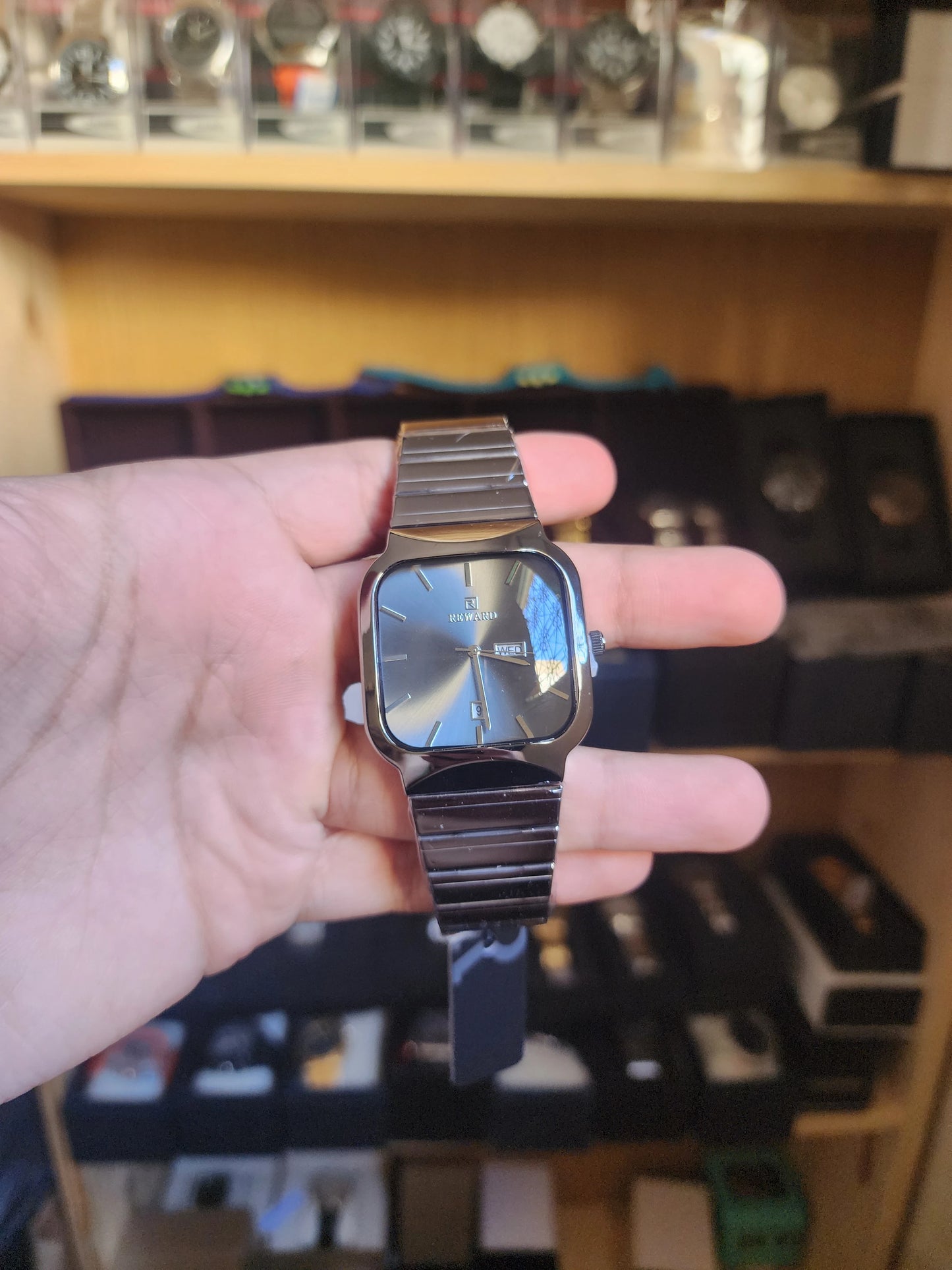 Reward ovale 2025 full black