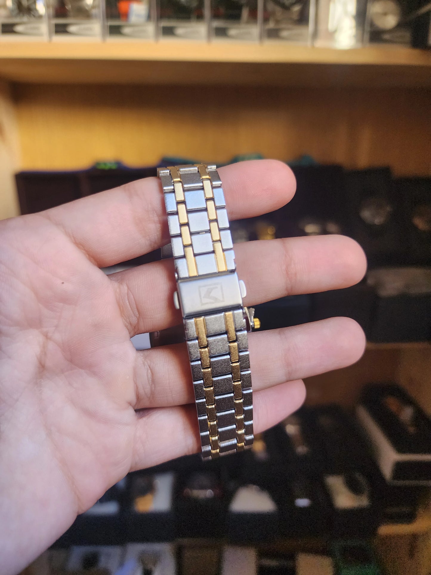 Curren vintage design two tonr blue dial