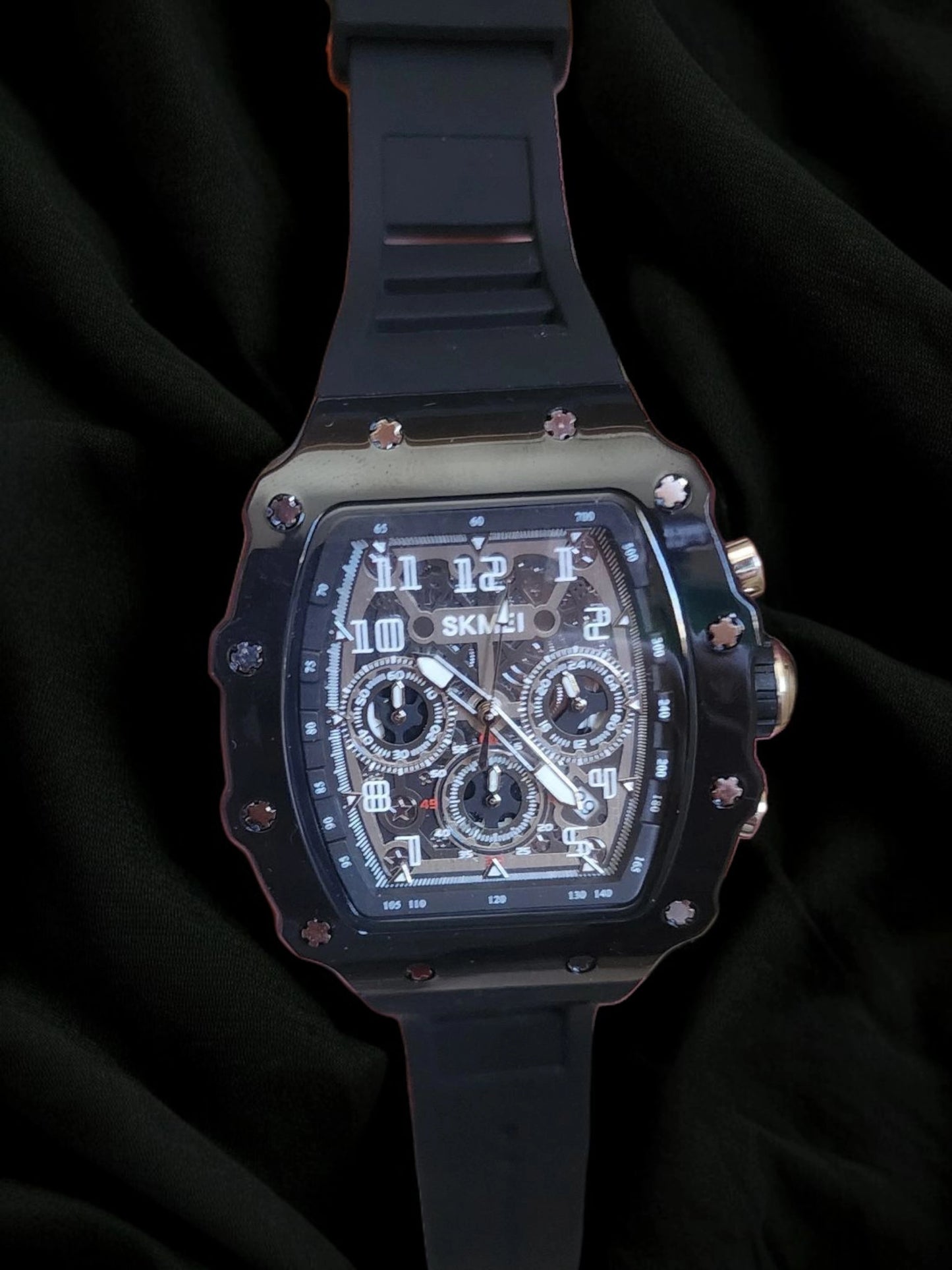Skmei large black silicone