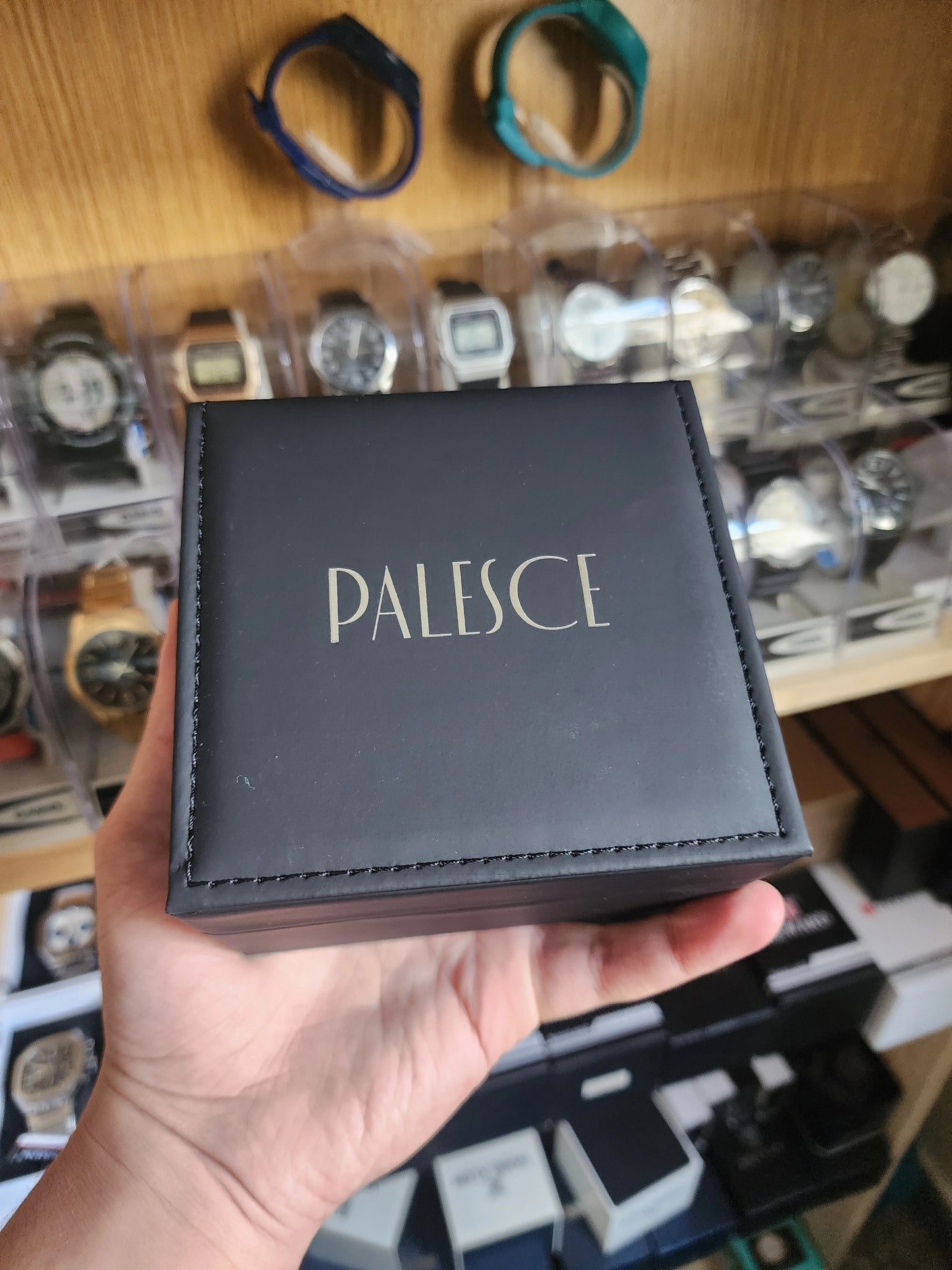 Palesce black dial