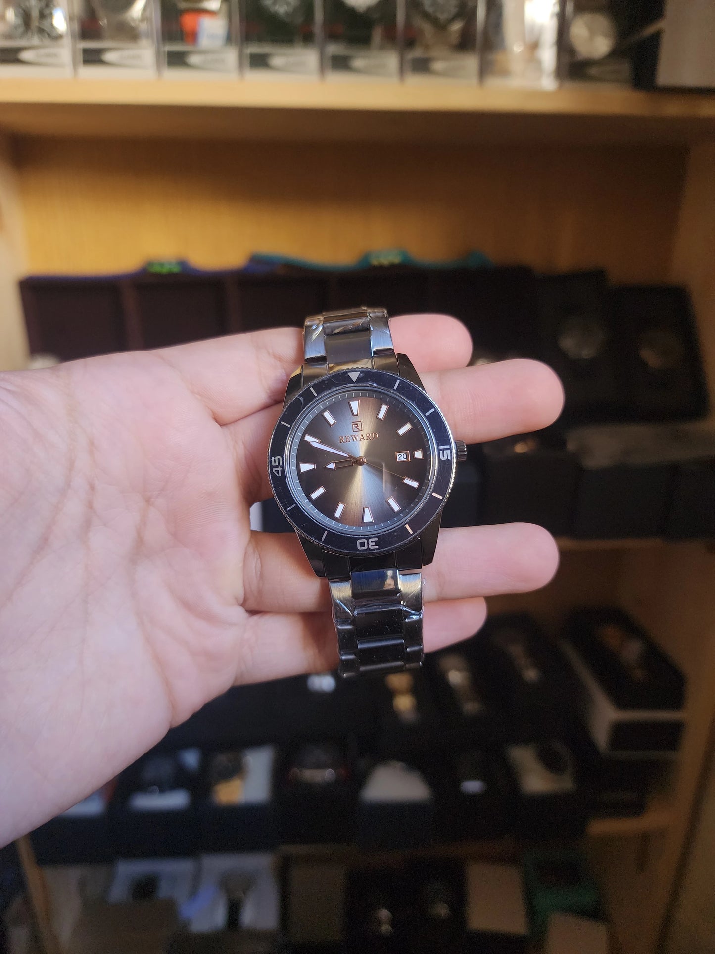 REWARD full black double bezel