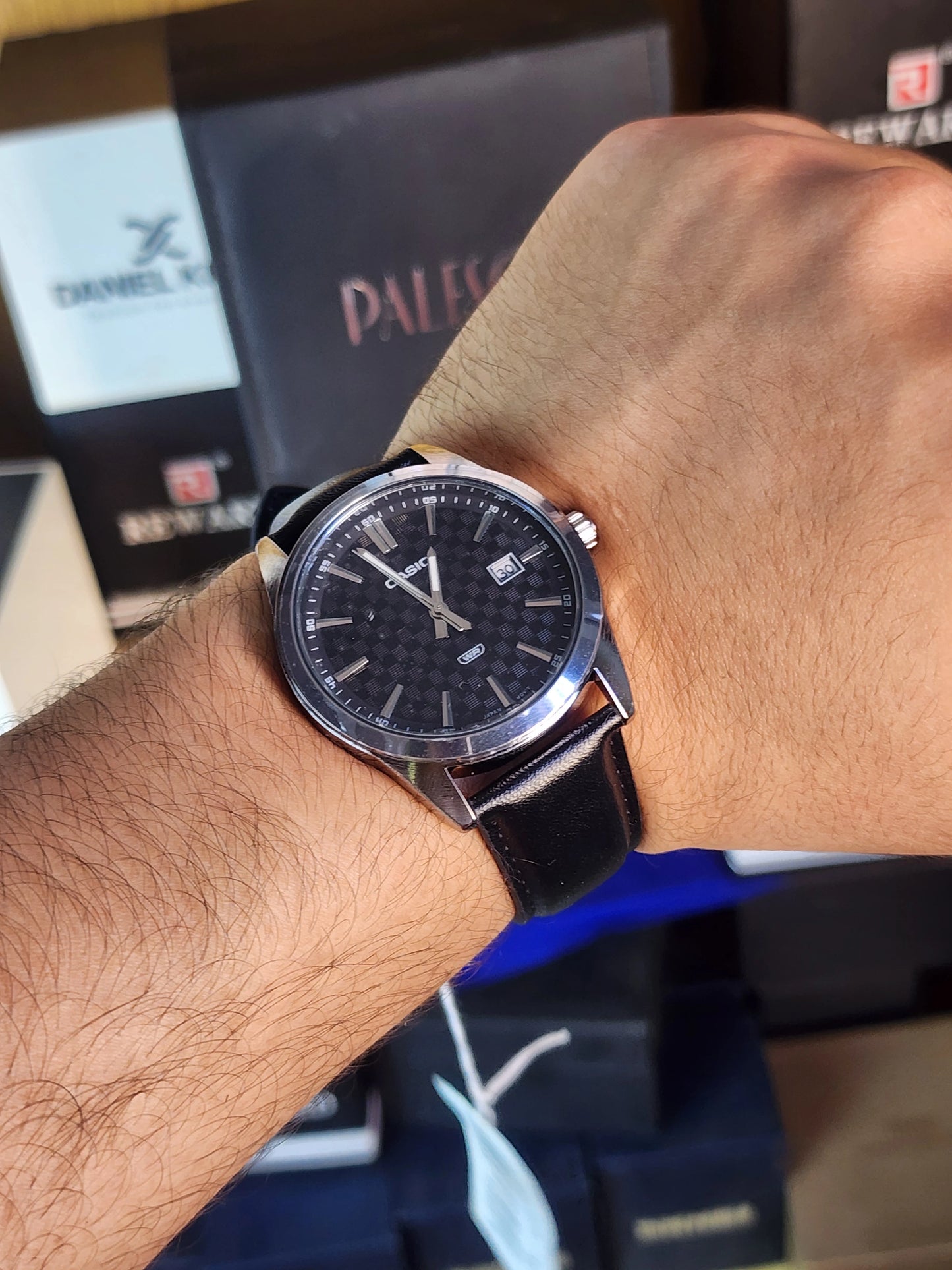Casio mtp vd03 black leather chess