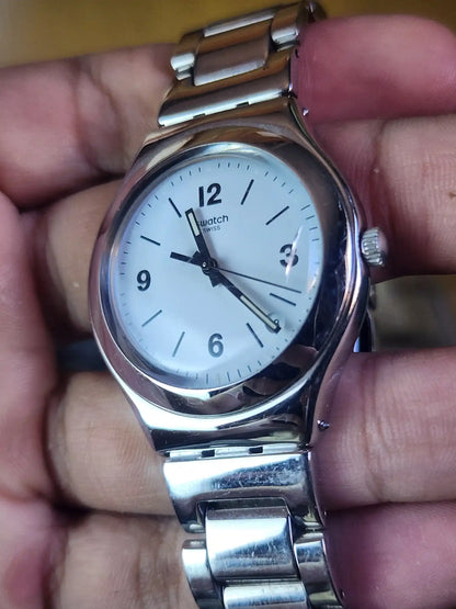 Swatch simple white dial