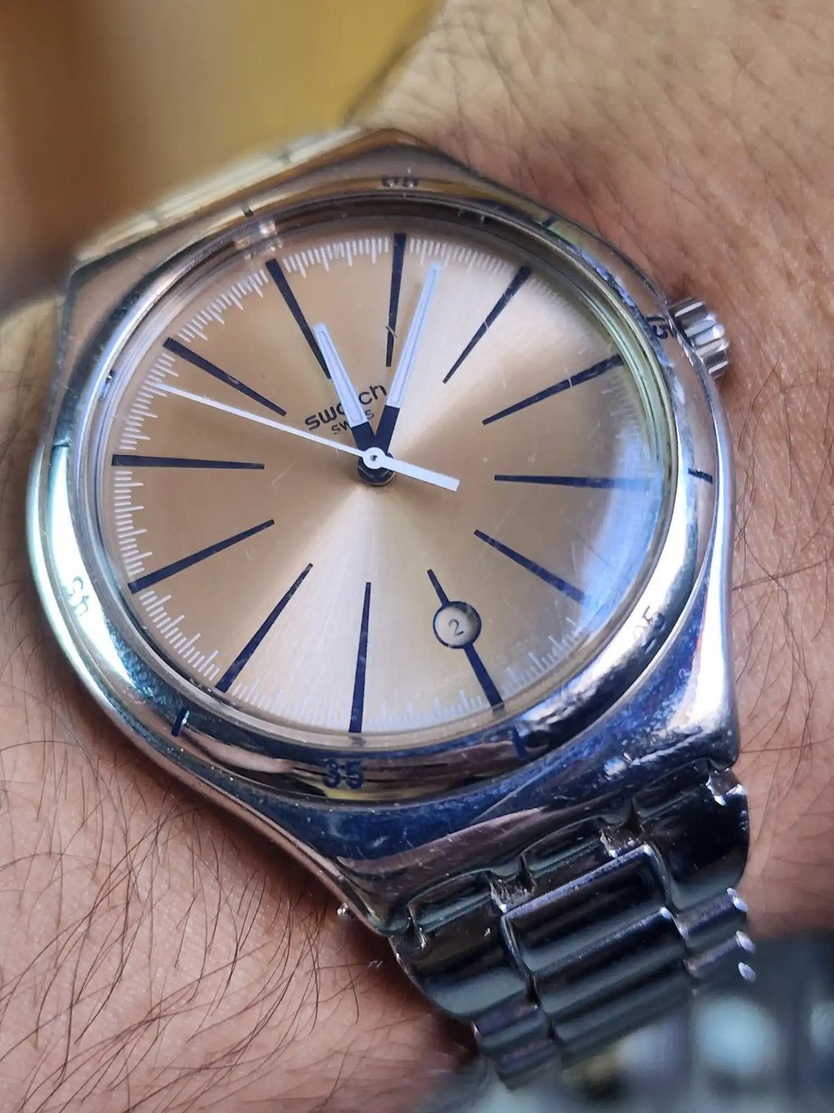 Swatch large light gold dial