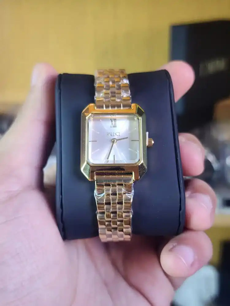 Palesce women square full gold