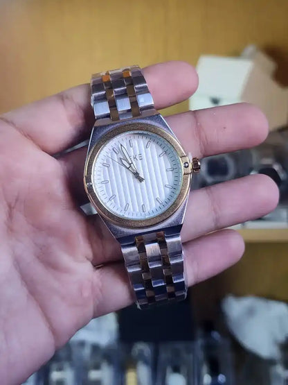 Ieke constellation two tone