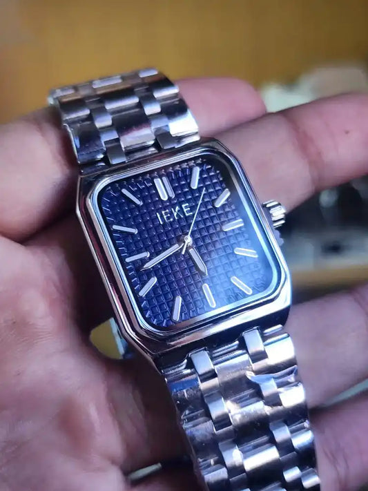 Ieke dumont blue dial