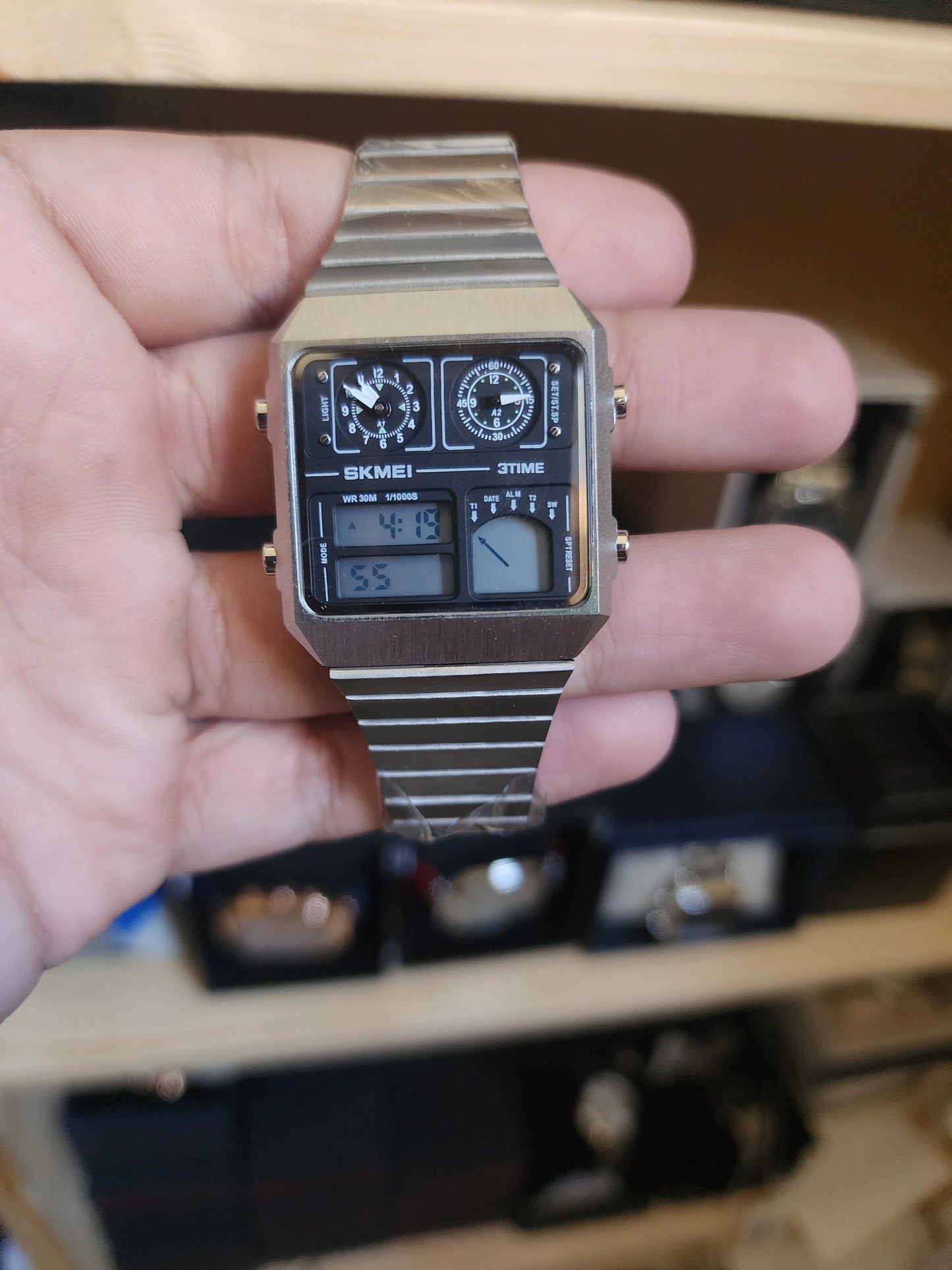 Skmei square co m11