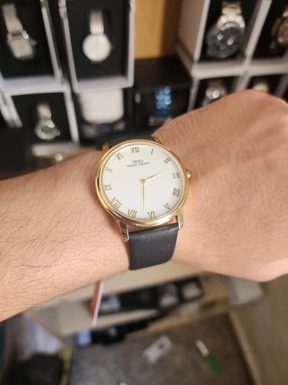IBSO round white dial
