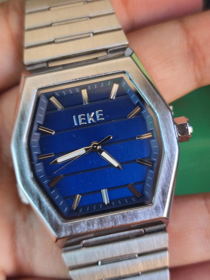Ieke hexagonal blue dial