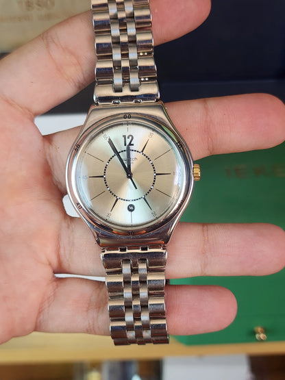 Swatch large light gold dial
