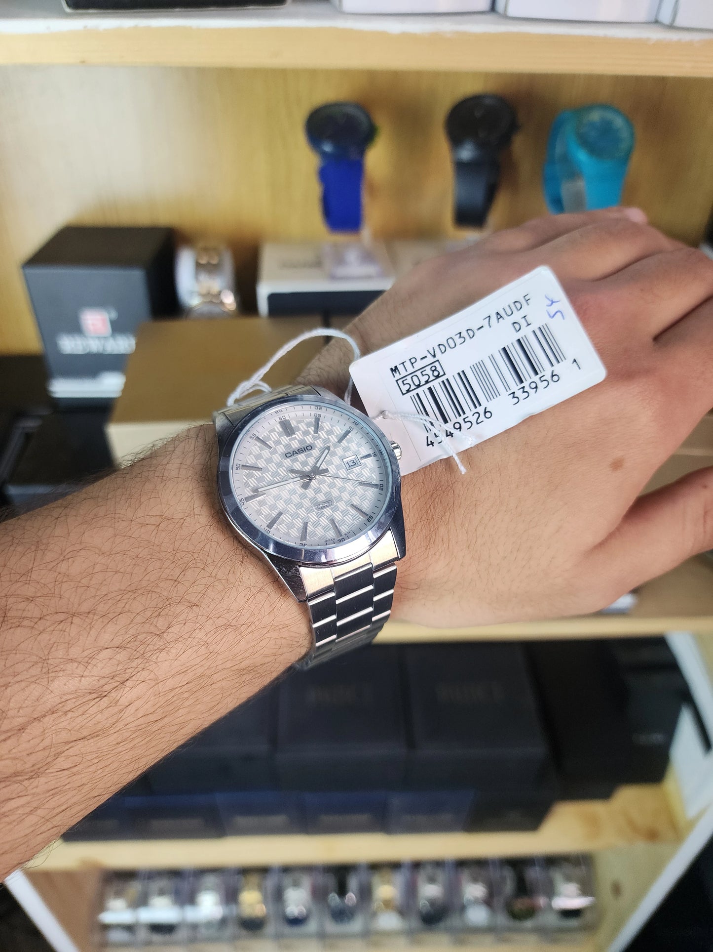 Casio mtp VD03 white chess