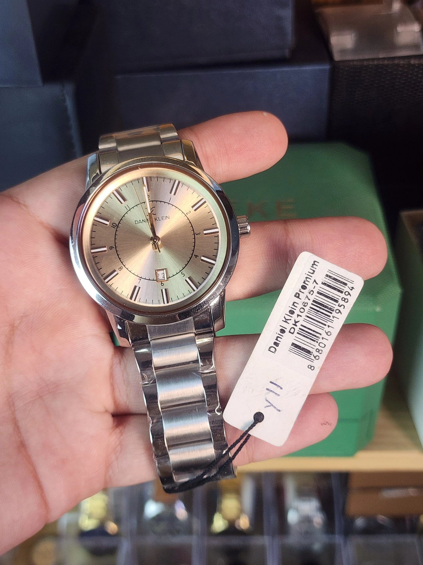 Daniel klein light gild dial