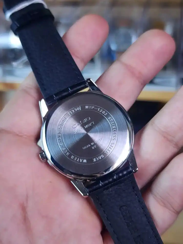 Casio mtp 1303 l black vintage dial