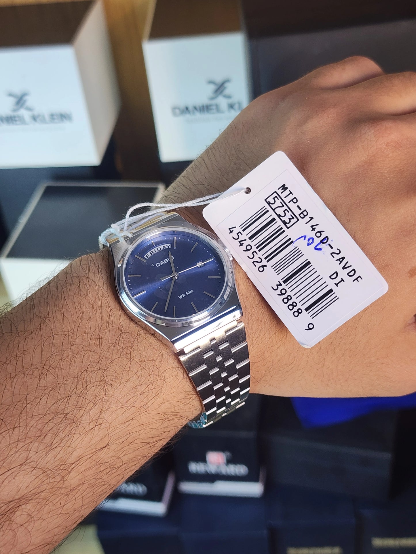 Casio mtp B146D daydate