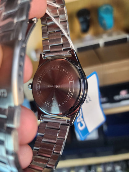 Casio mtp v006 red compass white dial