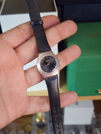 Swatch leather rose case women