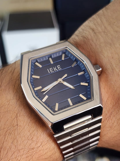 Ieke hexagonal blue dial