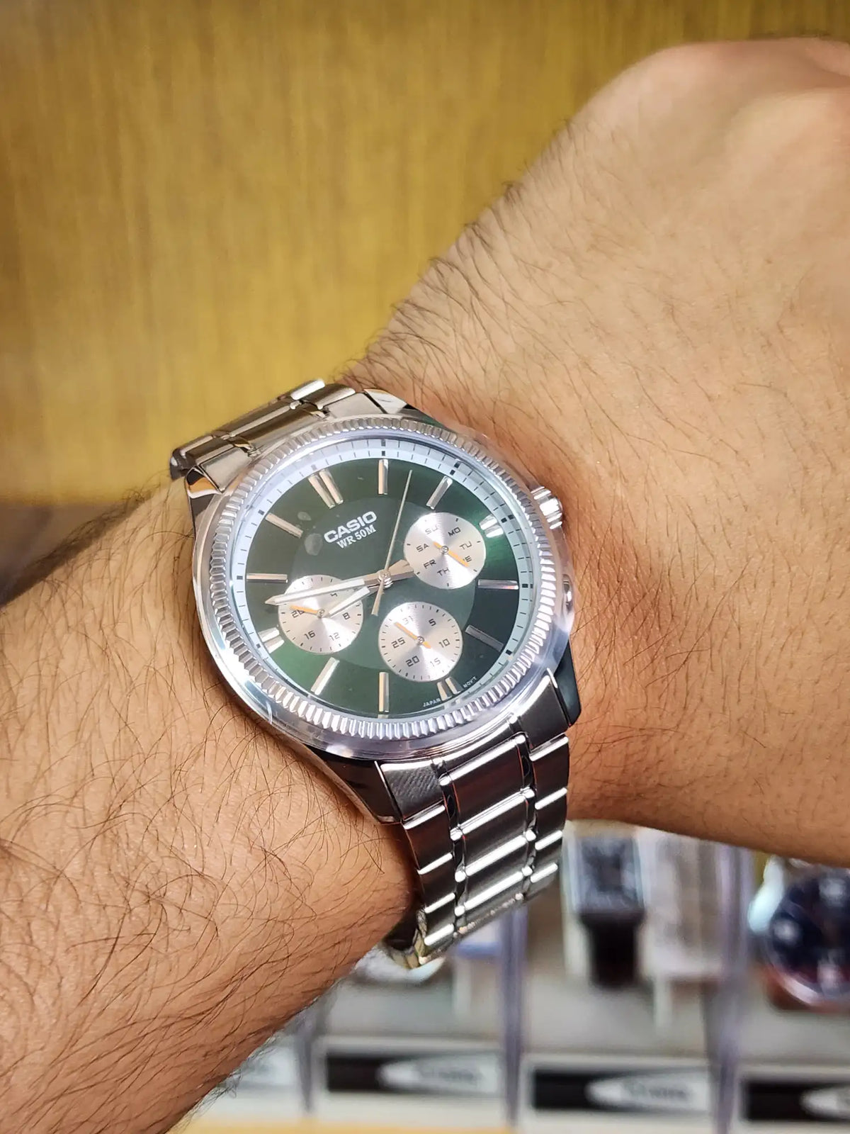 Casio MTP 1375D green