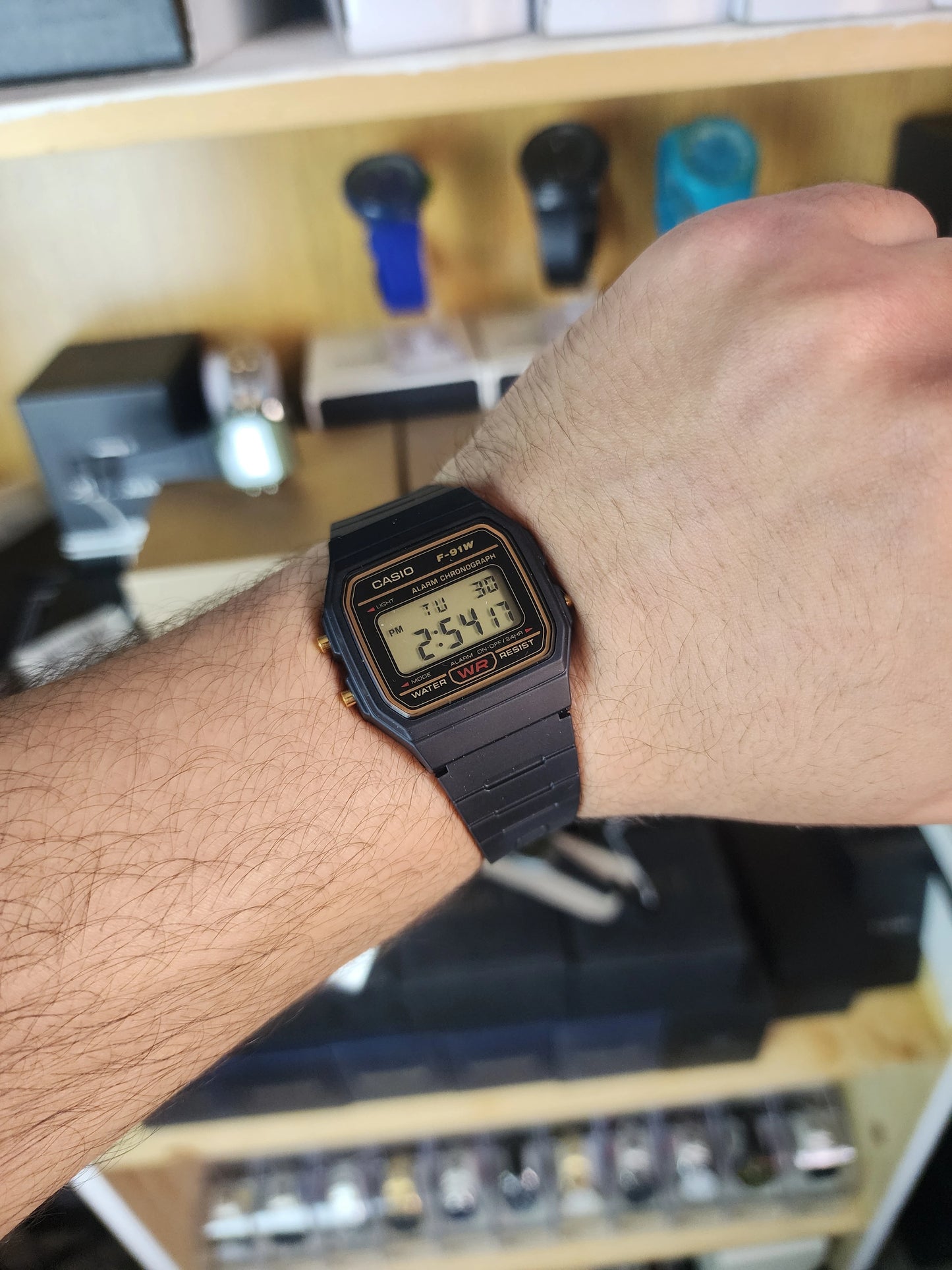 Casio f91w black gold touch