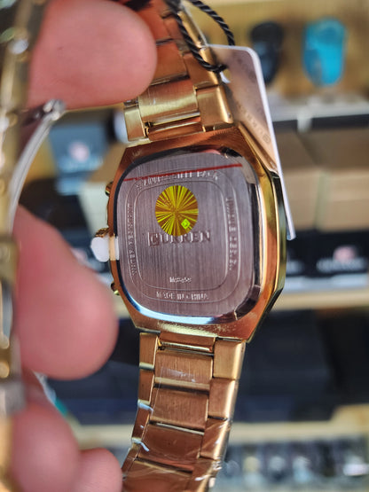 Curren square gold