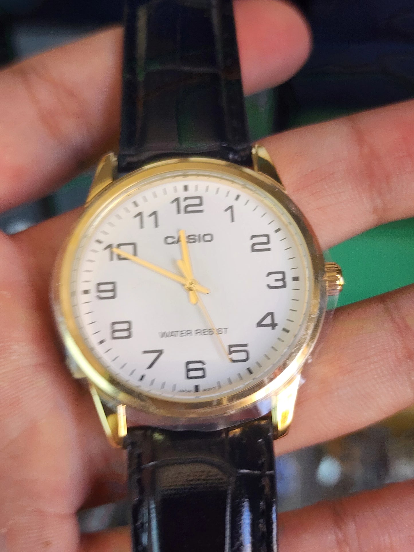 MTP V001 vintage leather gold