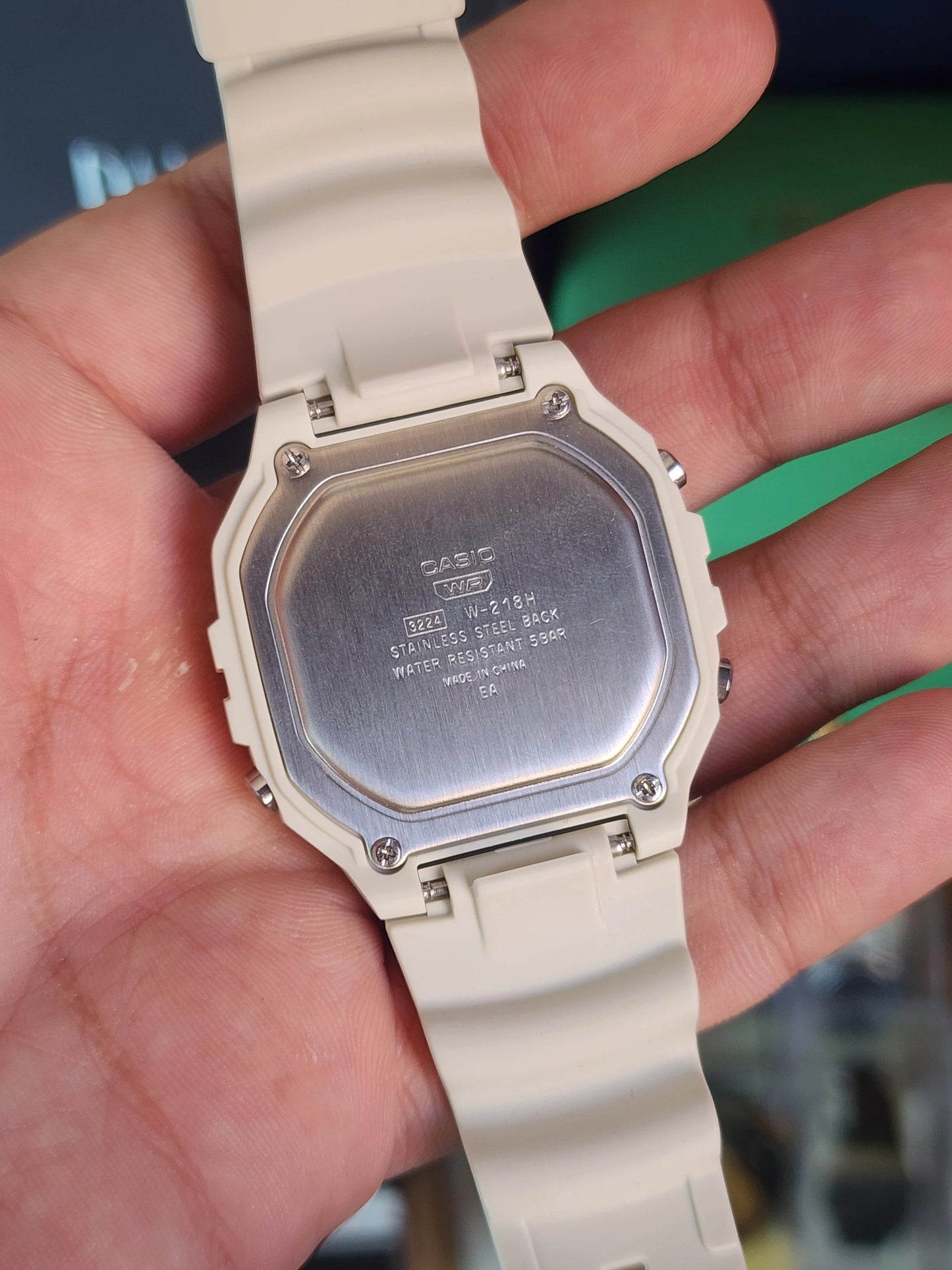 Casio W218 white