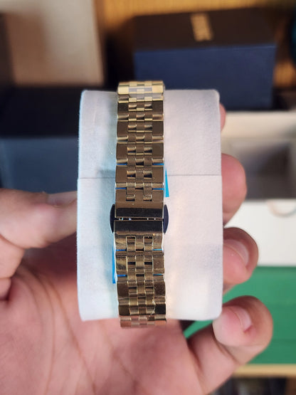 Ieke gold square women