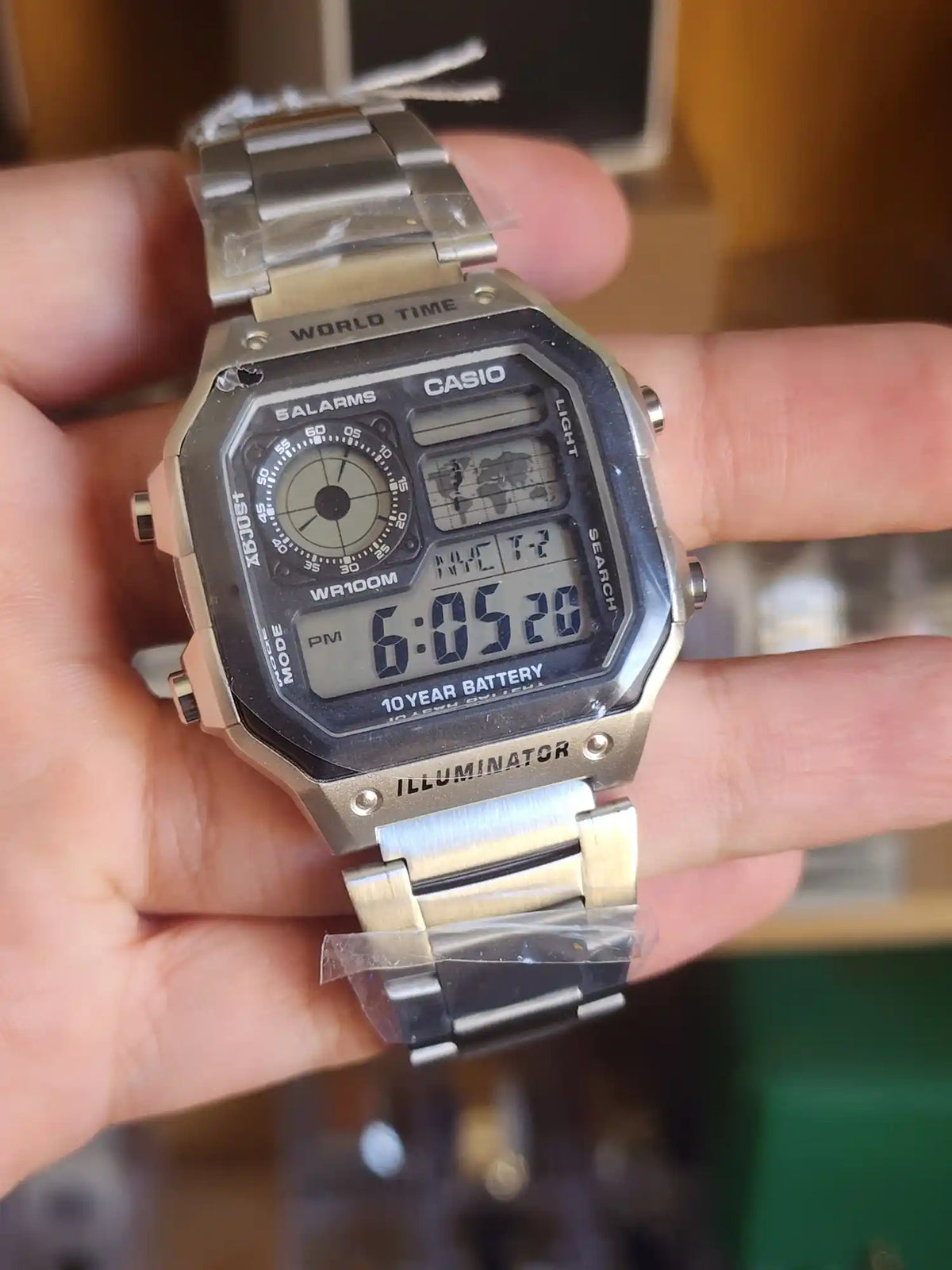 CASIO AE 1200 monde