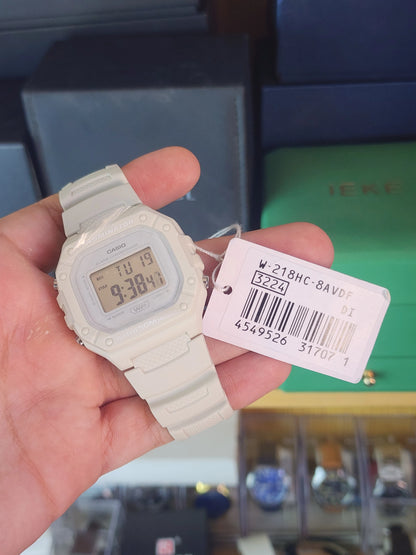 Casio W218 white