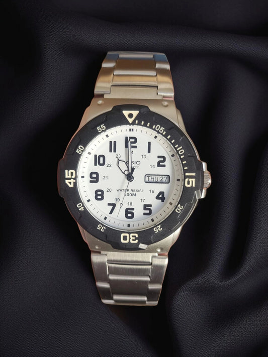 Casio MRW 200HD steel white dial