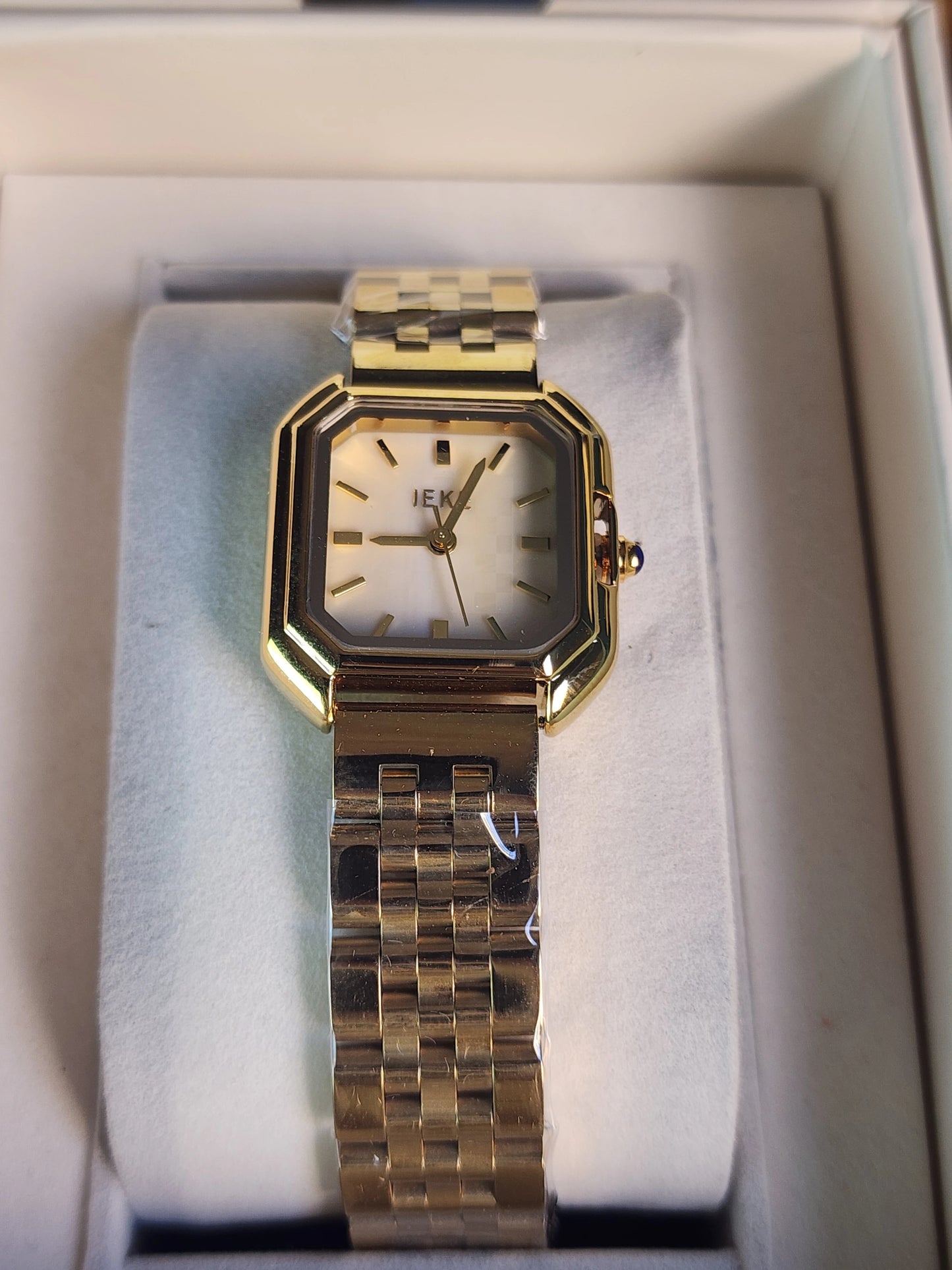 Ieke gold square women