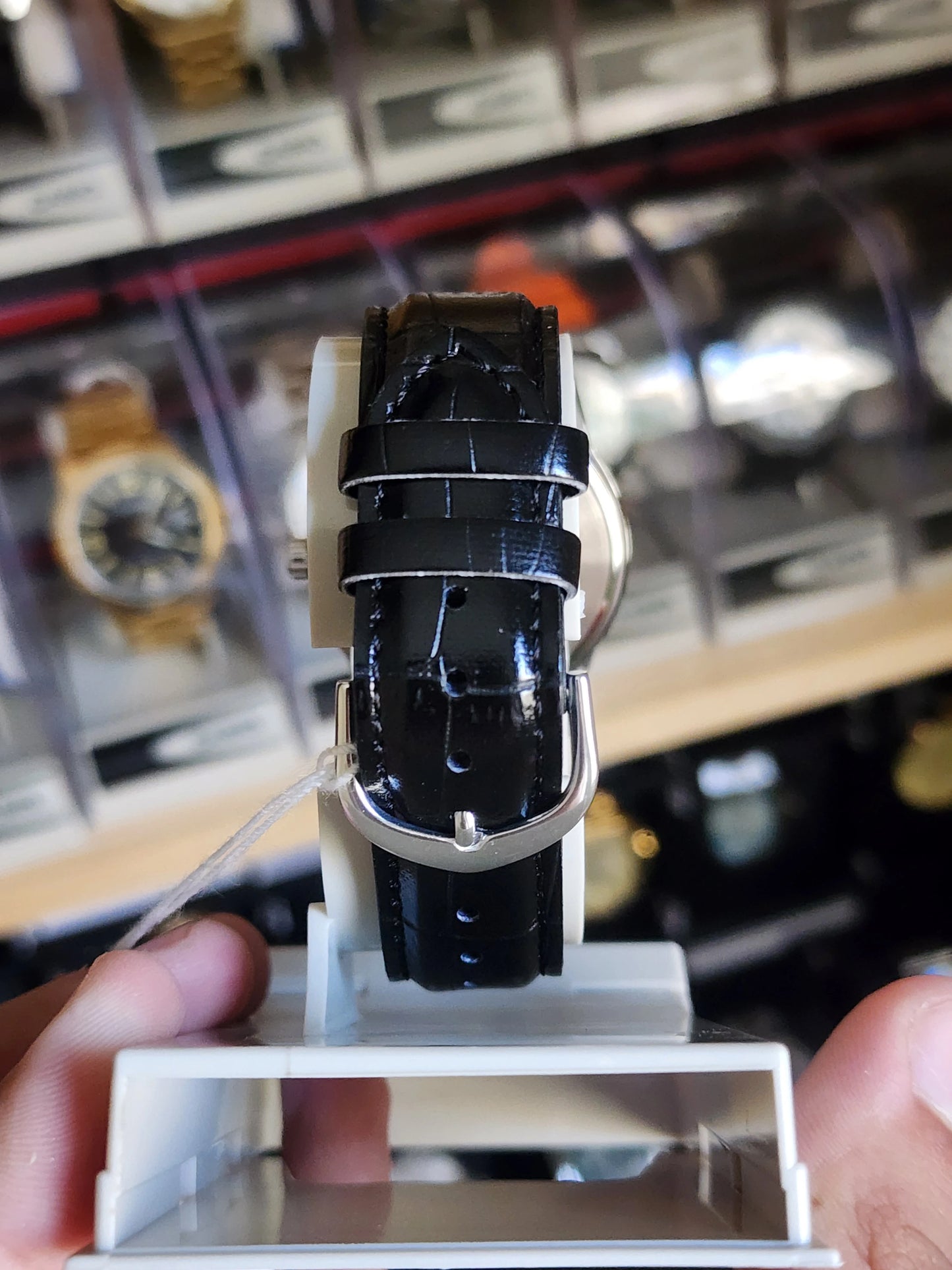 Casio black leather mtp v001l