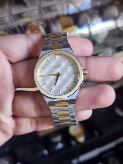 EXTRI two tone white dial