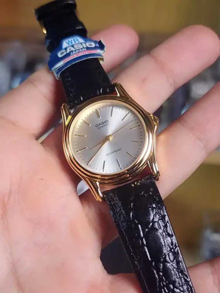 Casio mtp 1096G vintage
