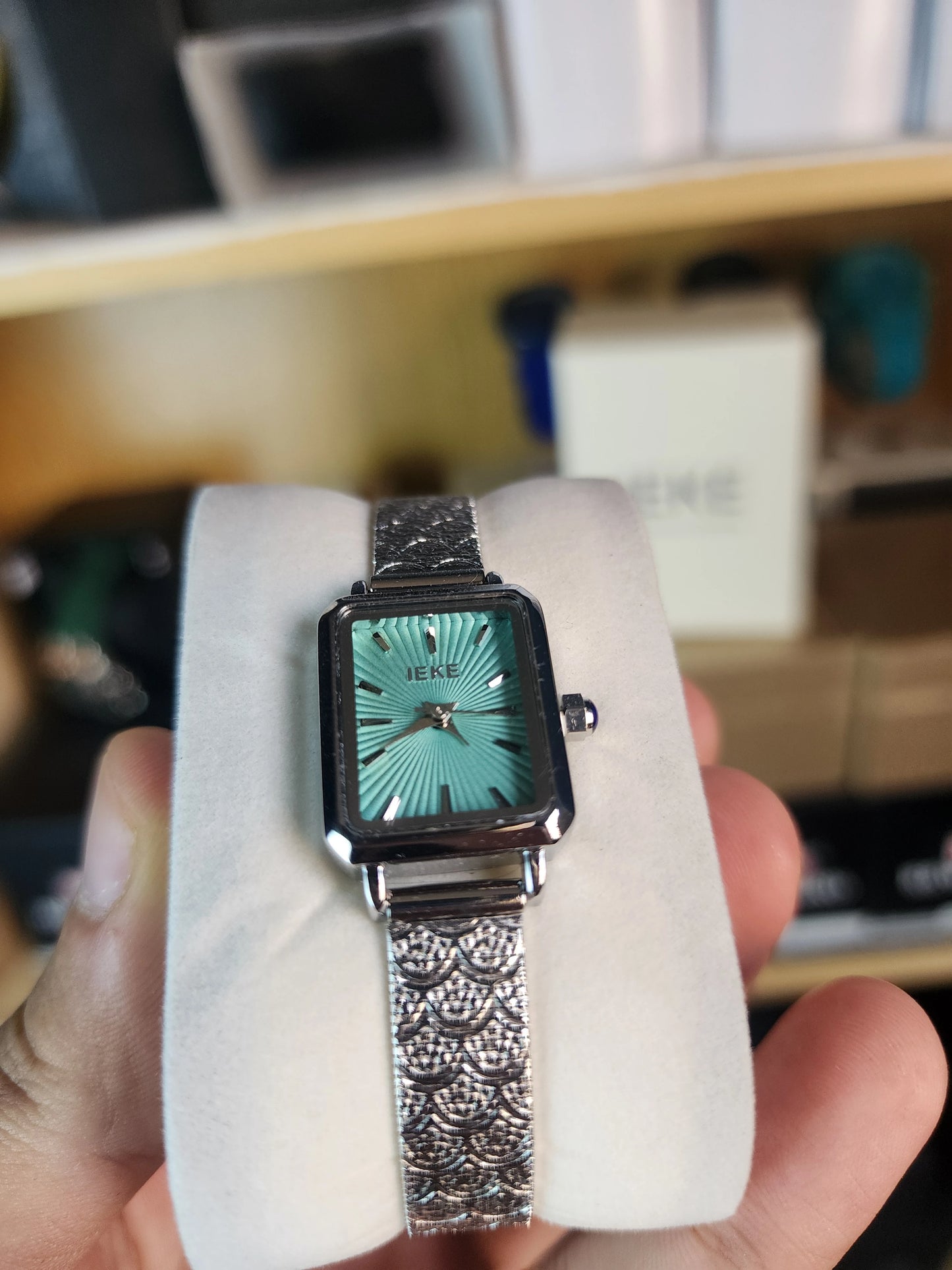 Ieke women classic square