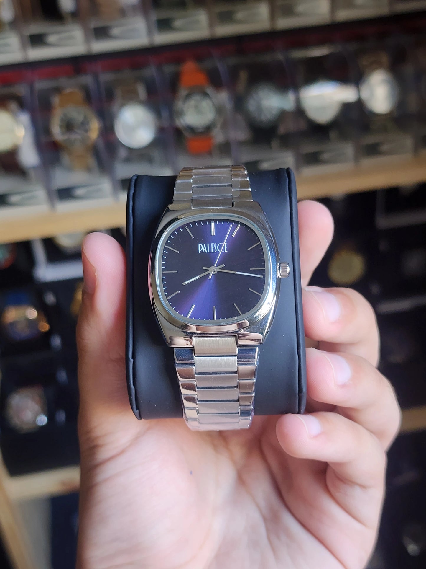 Palesce ovale blue dial