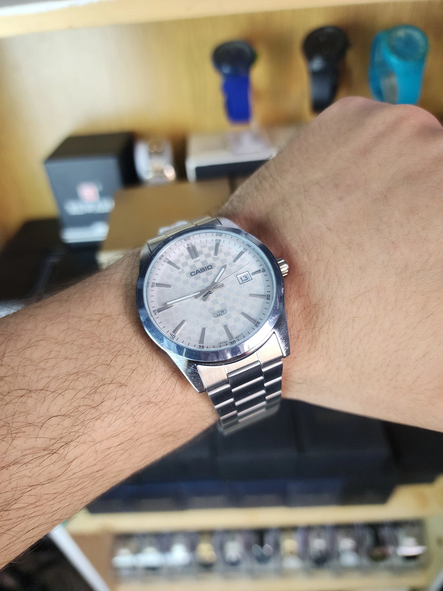Casio mtp VD03 white chess