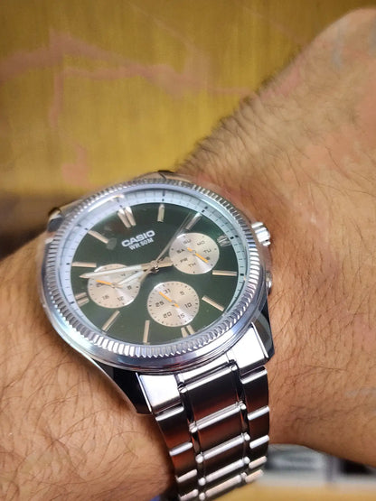 Casio MTP 1375D green