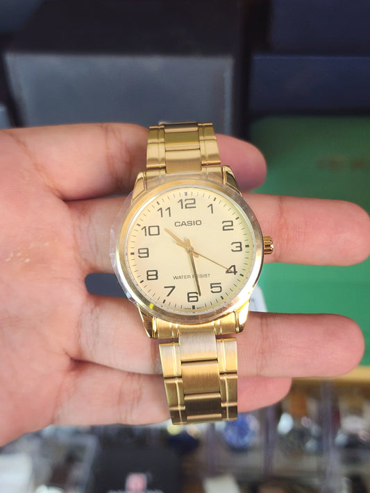 Casio MTP V001 gold
