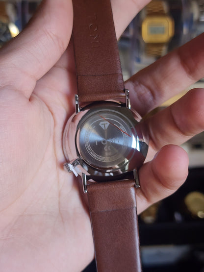 TOMI brown leather silver case