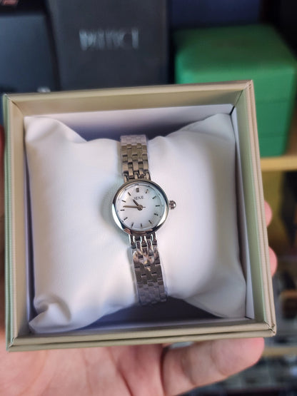 Ieke women classic round white dial