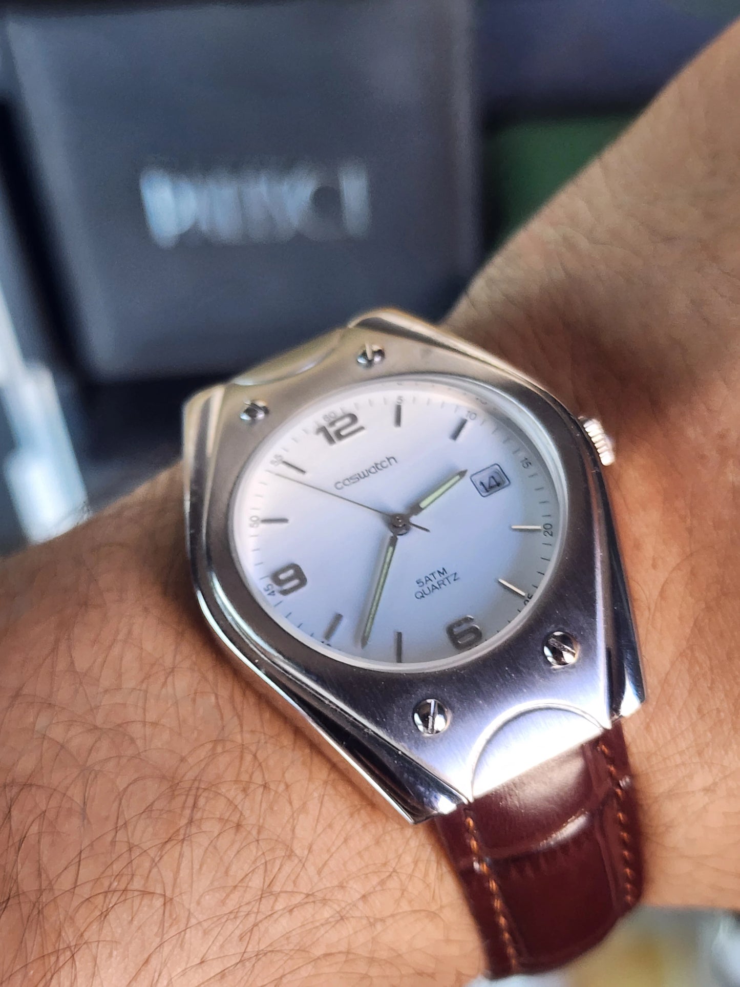 Coswatch brown leather ovale
