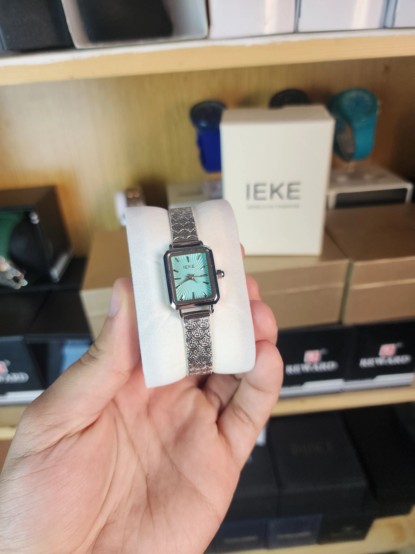Ieke women classic square