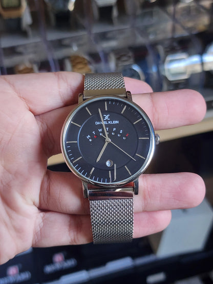 Daniel klein red date