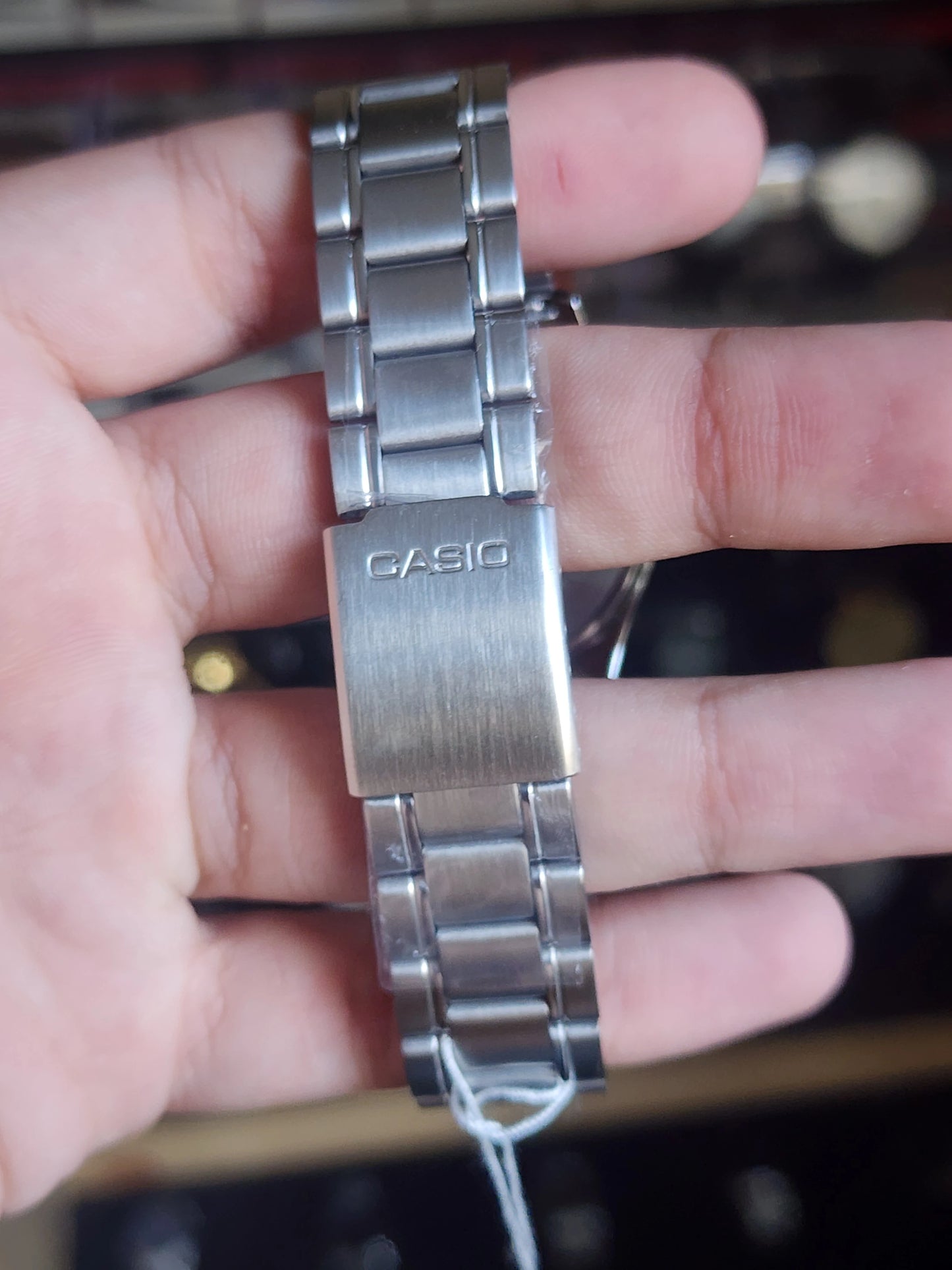 Casio mtp v006d daydate